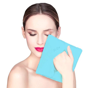 glov comfort rękawica do demakijażu bouncy blue